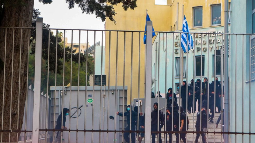 Bίαιες επιθέσεις στο 1ο ΕΠΑΛ Σταυρούπολης τον Οκτώβρη του 2021